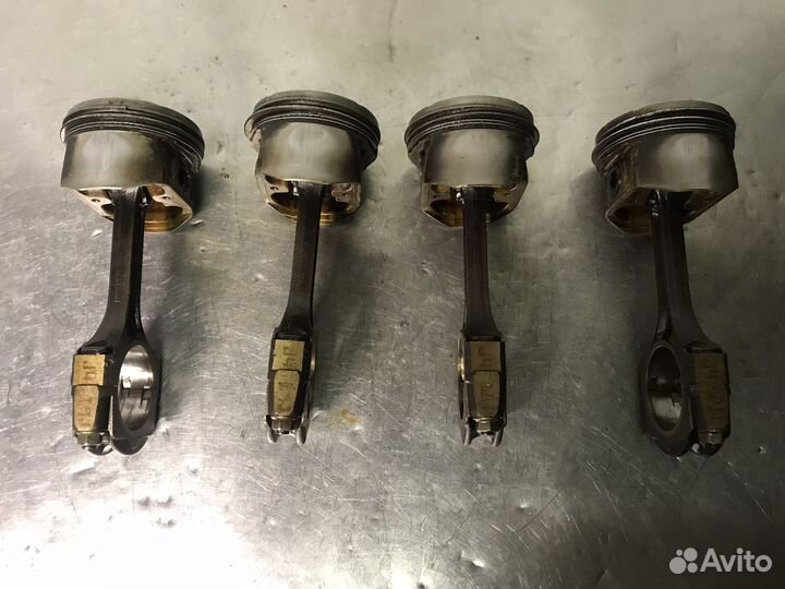 Шатун+поршень K4M 1.6 16v Renault Logan megane