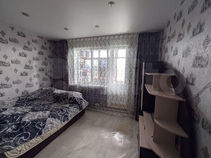 1-к. квартира, 33 м², 3/3 эт.