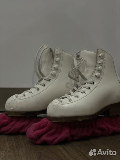 Коньки фигурные