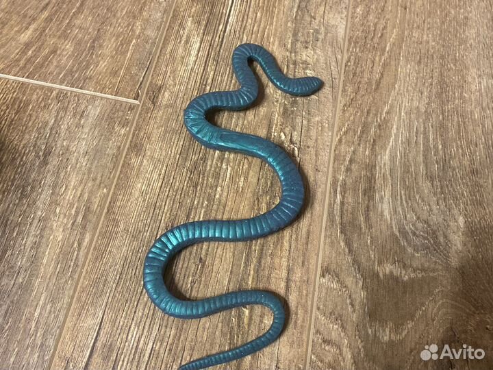Инрушка змея