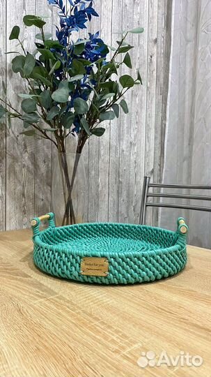 Плетеный поднос