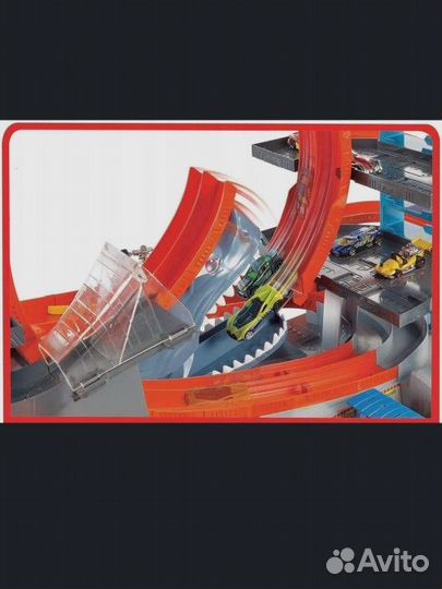 Парковка трек Hot Wheels, гараж с акулой Хот Вилс