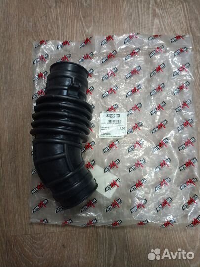 Патрубок воздуховода Opel Astra F