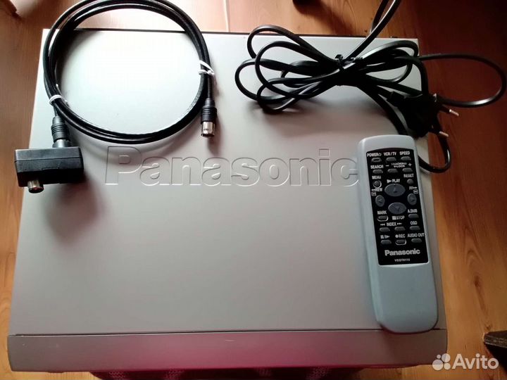 Видеомагнитофон panasonic