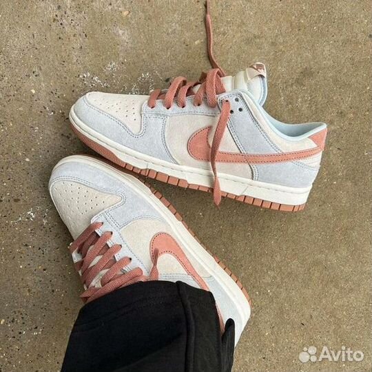 Кроссовки женские nike sb dunk low