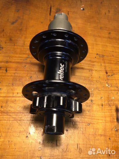 Втулки 142х12