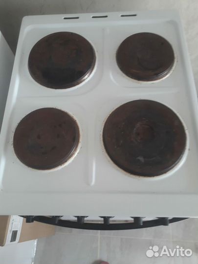 Продам электрическую плиту
