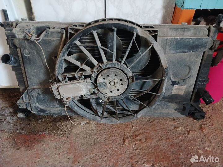 Диффузор радиатора мазда 3 бк