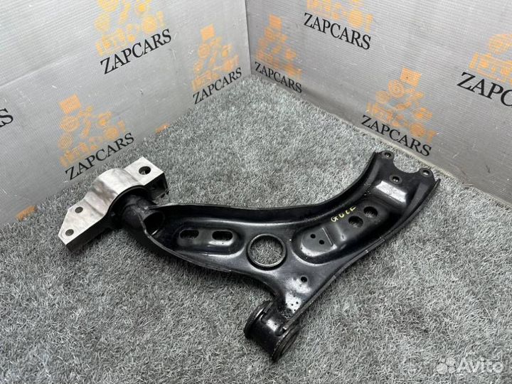 Рычаг правый Volkswagen Golf 6