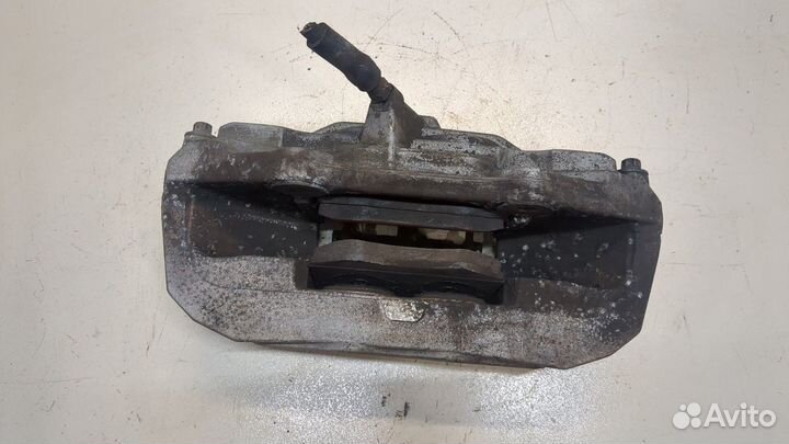 Суппорт правый передний Mercedes E W213