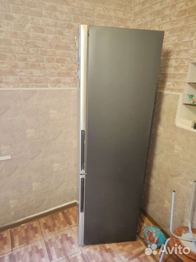 Холодильник Haier