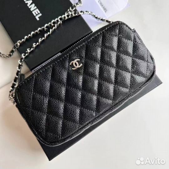 Клатч Chanel на цепочке