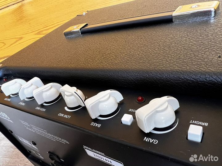 Басовый комбоусилитель cort