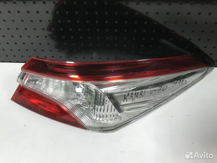 Фонарь задний Toyota Camry