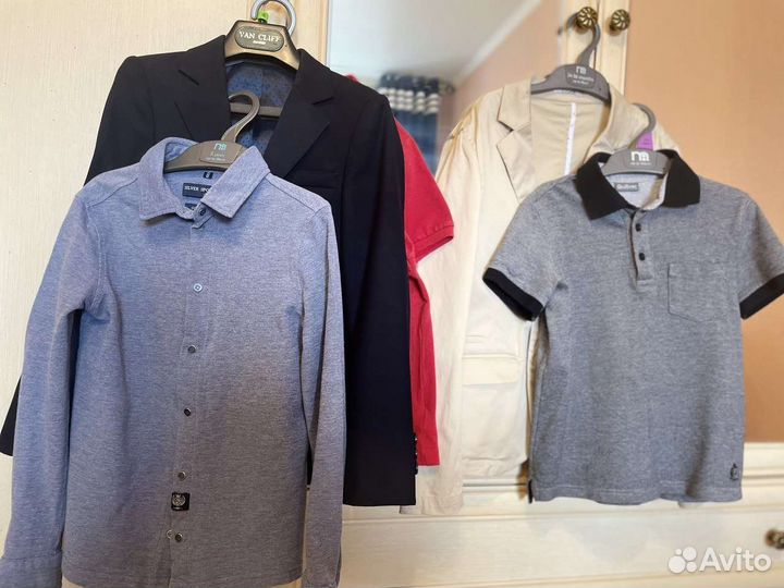 Пиджак и рубашки поло
