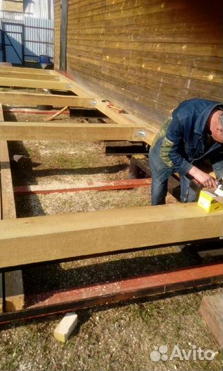 Бригада строителей