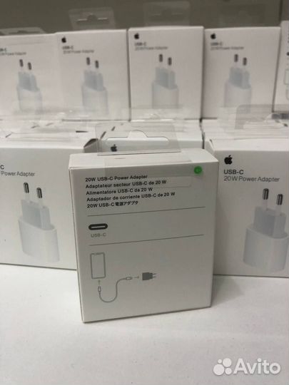 Блок питания Apple USB-C 20W (быстрая зарядка)