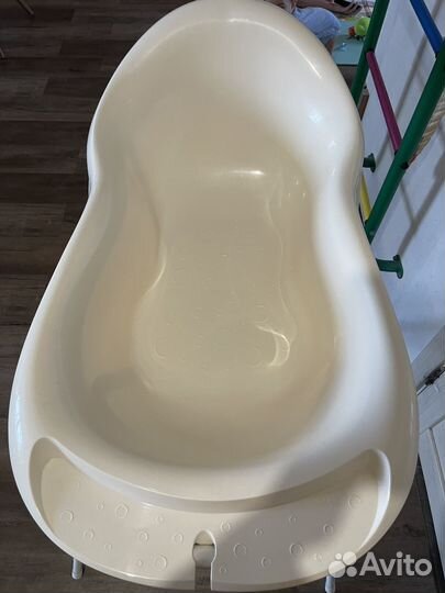 Подставка под ванну и ванночка