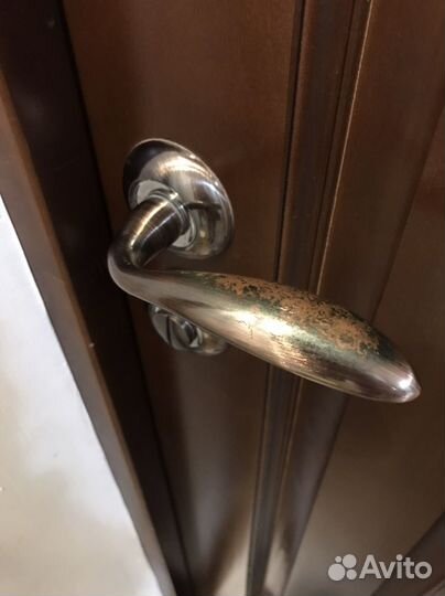 Двери межкомнатные с коробкой деревянные бу