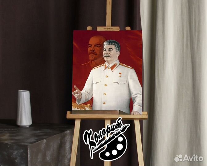 Много портретов Сталина