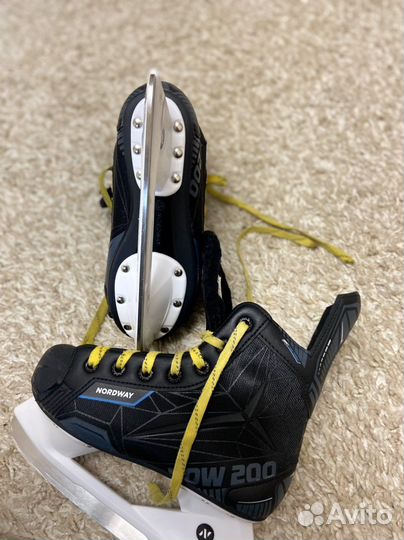 Коньки хоккейные детские