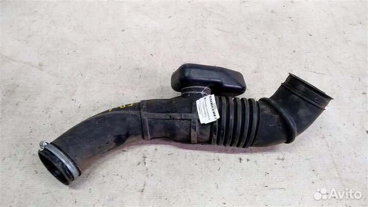 Гофра корпуса воздушного фильтра Toyota Granvia K