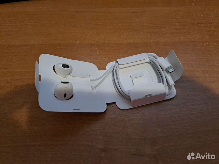 Apple Earpods Lightning (новые и оригинальные)