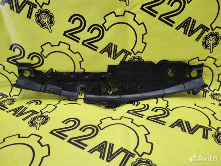 Декоративная накладка рамки радиатора Toyota