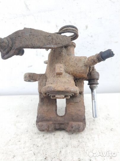 Суппорт тормозной задний левый Honda Civic хэтчбэк