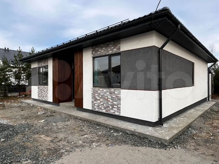 Коттедж 112 м² на участке 6,5 сот.