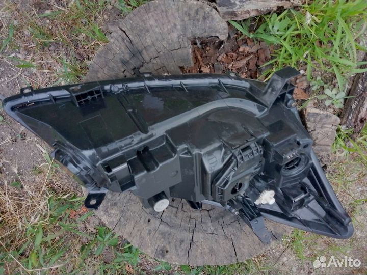 Фары toyota allex 2003