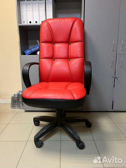 Компьютерное кресло