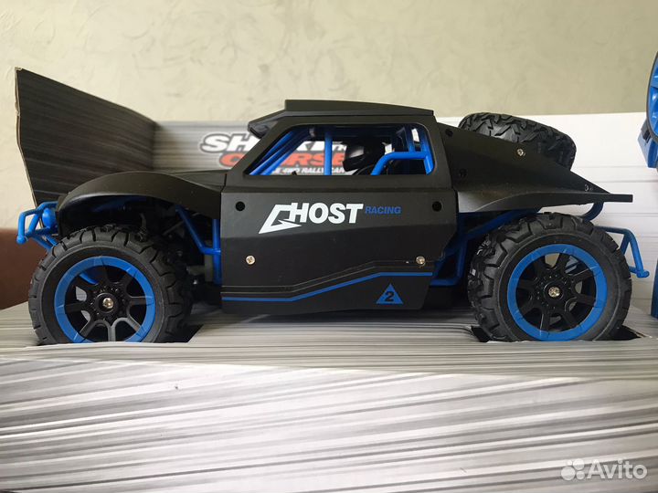 Машина 4WD на радиоуправлении