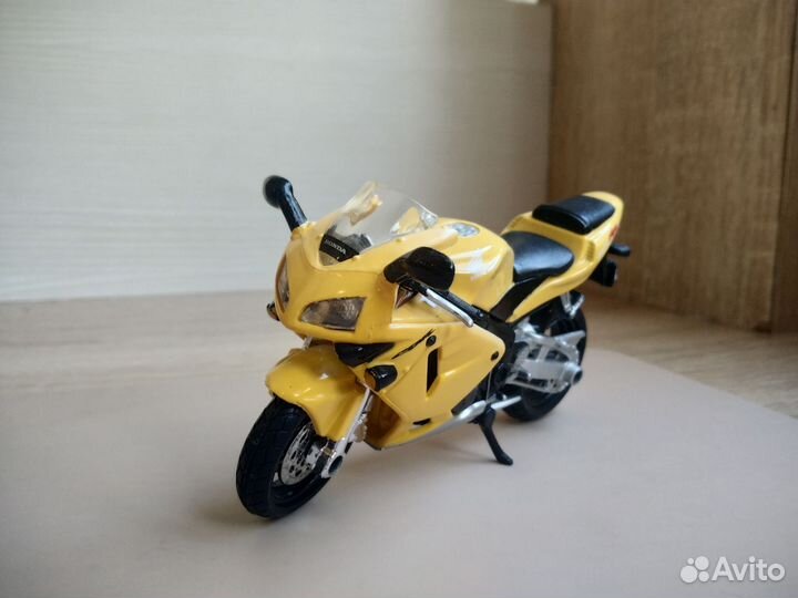 Модель мотоцикла Honda CBR 600rr