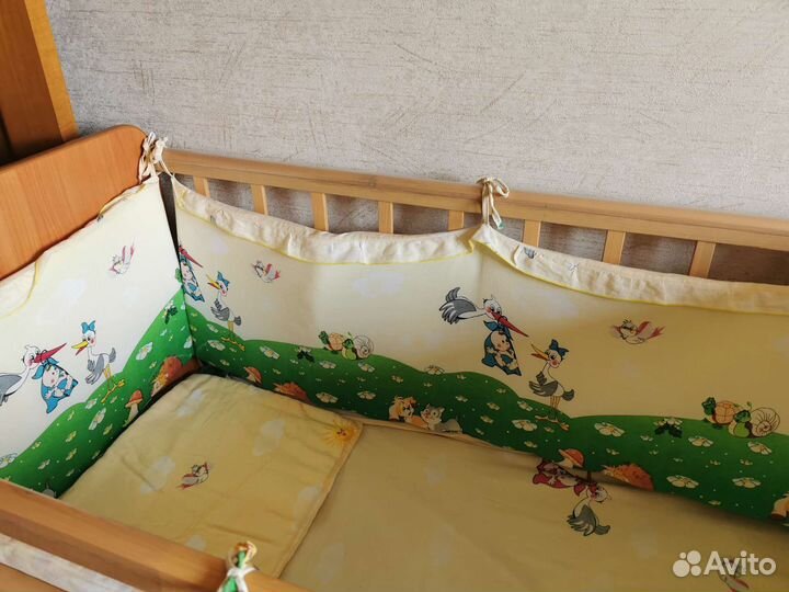 Детская кроватка