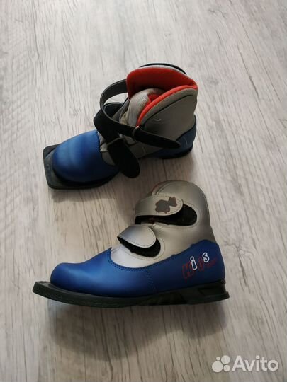Лыжные ботинки р.34