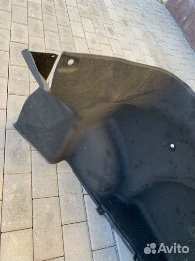 Hyundai Solaris правая обшивка багажника седан