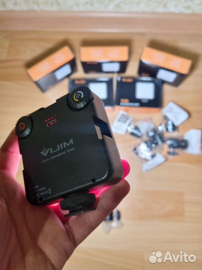 Ulanzi VL81 накамерный видеосвет + кронштейн