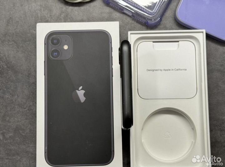 iPhone 11, 64 ГБ