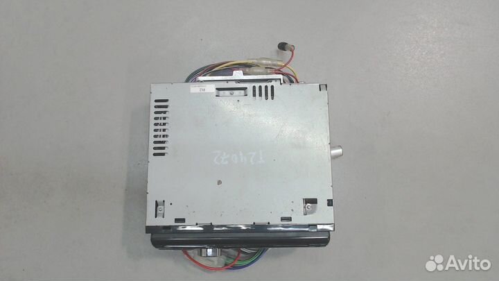 Магнитола Toyota Hiace, 1995