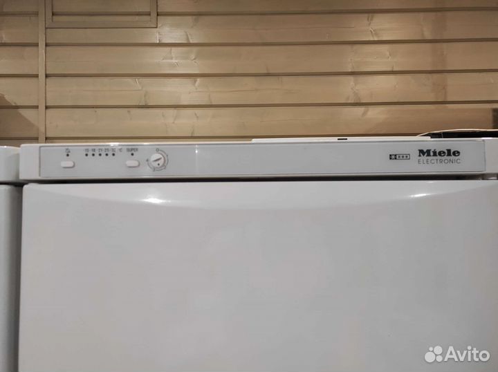 Пара миле (холодильник+морозильник)