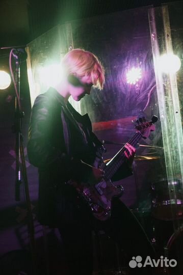 Онлайн уроки игры на гитаре, бас гитаре и укулеле