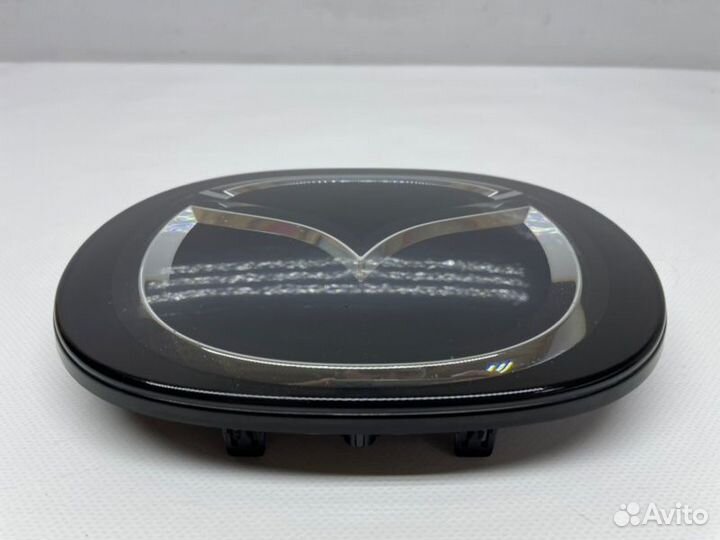 Эмблема передняя Mazda Cx-5 2021