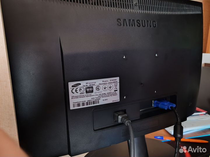 Монитор Samsung 19