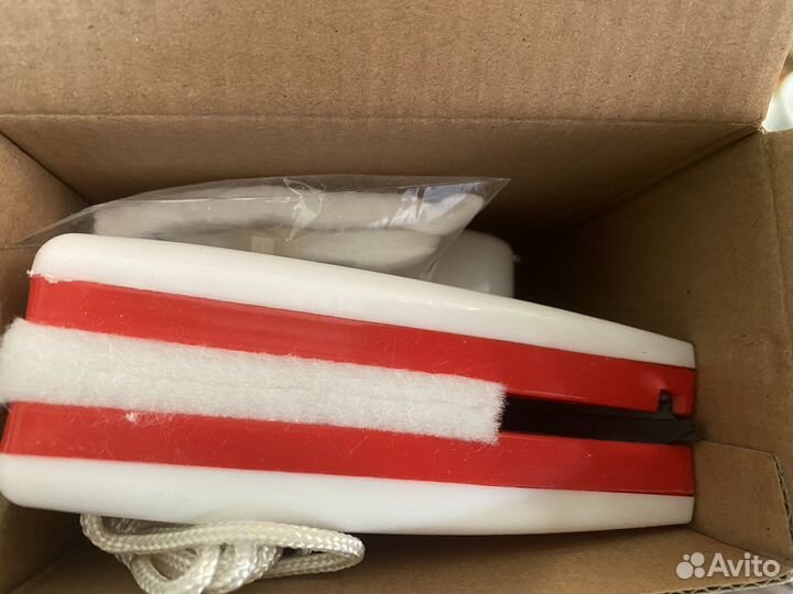 Магнитная щетка для мытья окон