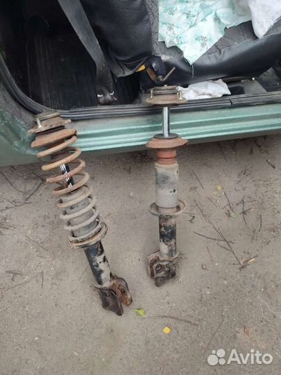 Передние амортизаторы в сборе Ока