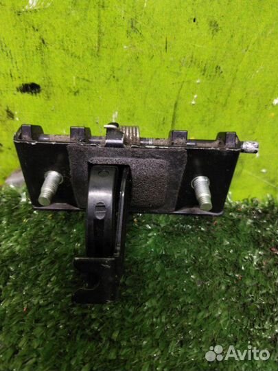 Ручка задней двери mazda biante ccefw