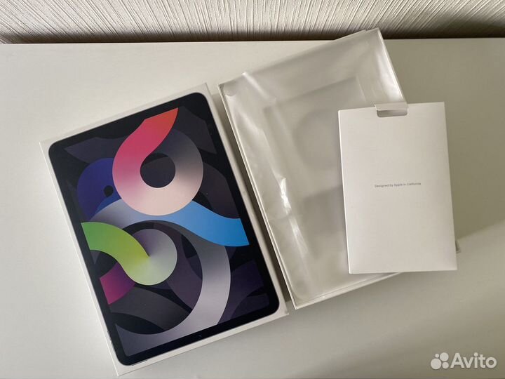 Коробка от AirPods и iPad Air