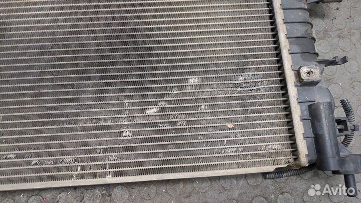 Радиатор охлаждения двигателя Opel Zafira B, 2007