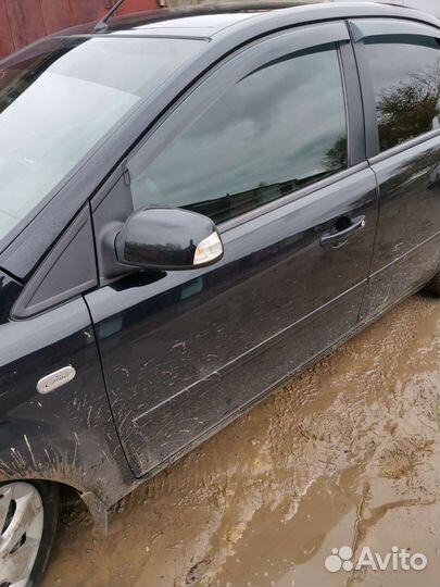 Шторки трокот форд фокус 2